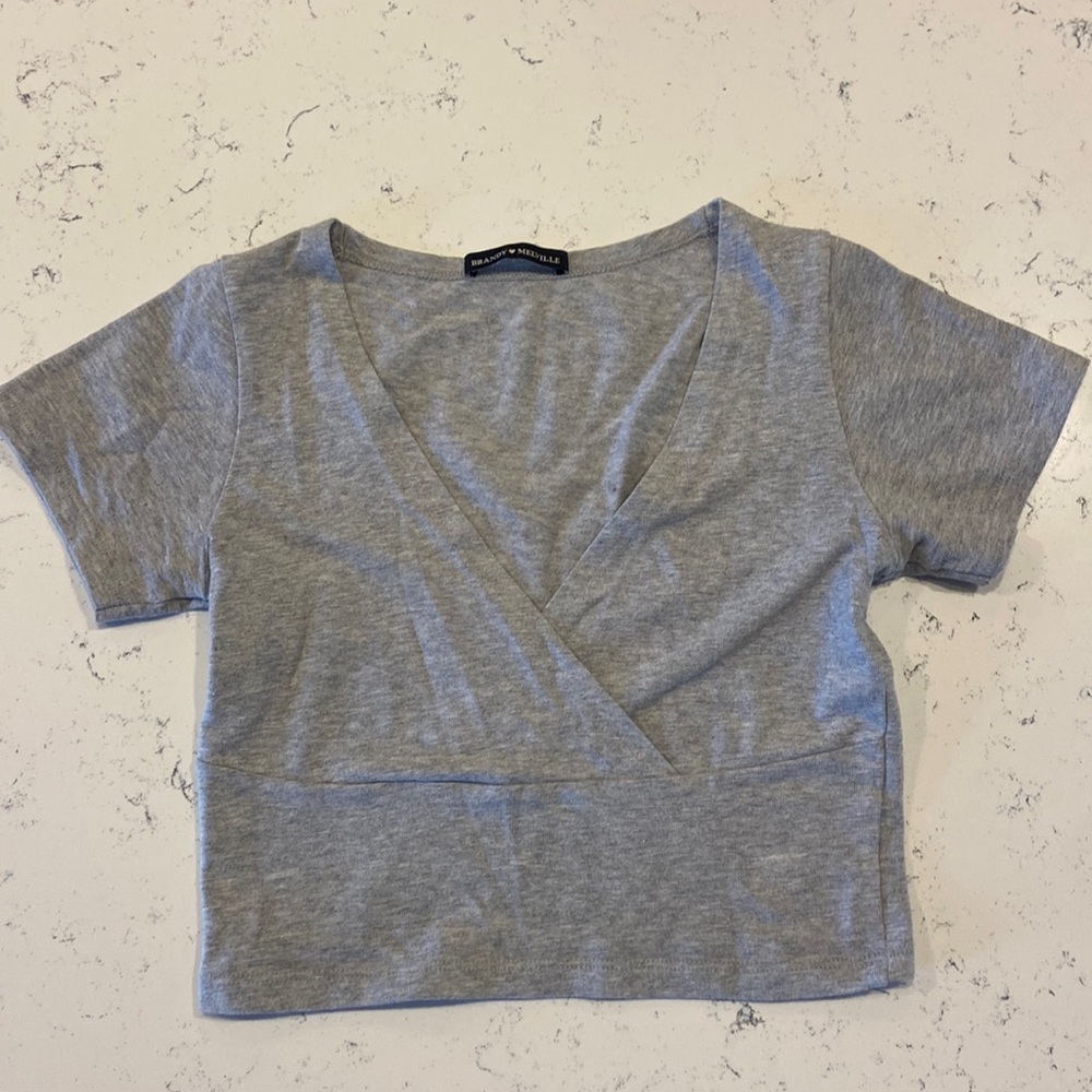 Brandy Melville Cropped T